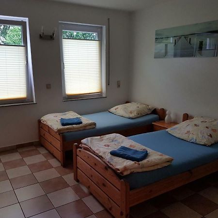 Gaestezimmer Auf Dem Campingplatz Konz Esterno foto