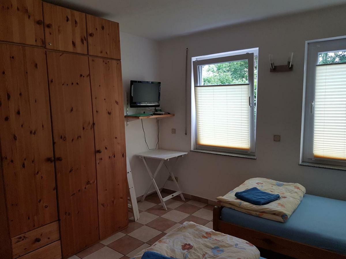 Gaestezimmer Auf Dem Campingplatz Konz Esterno foto